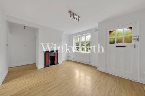 Addison Way, London NW11