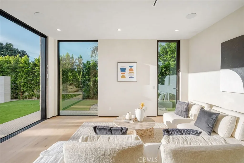 Additional image 109 of 15447 Huston St, Sherman Oaks, CA 91403