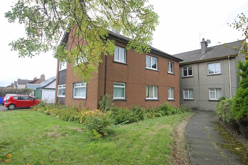 2 bed flat to rentBuchanan Drive, Causewayhead, Stirling FK9