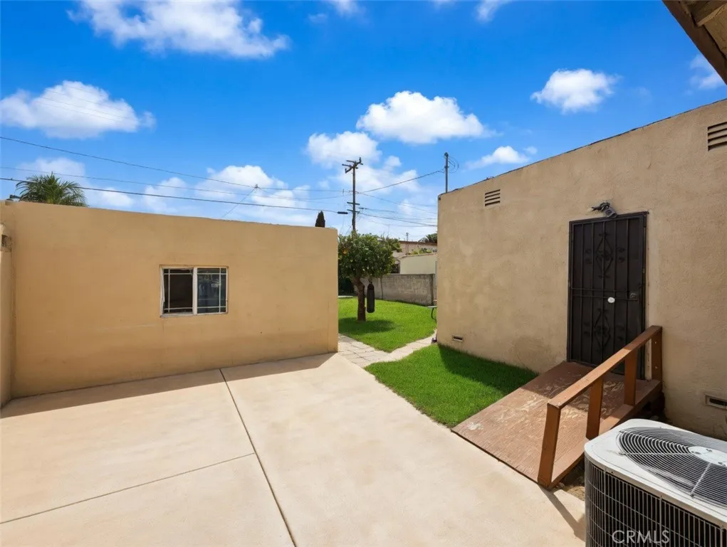 Additional image 34 of 1324 W 101st St, Los Angeles, CA 90044