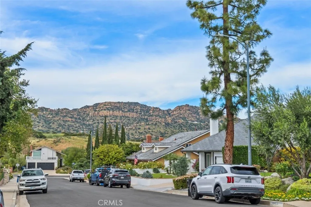 8401 Natalie Lane, West Hills, CA 91304