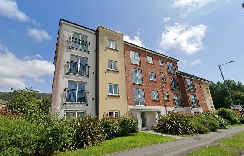 2 bed flat for saleNew Cut Road, Swansea, City & County Of Swansea. SA1