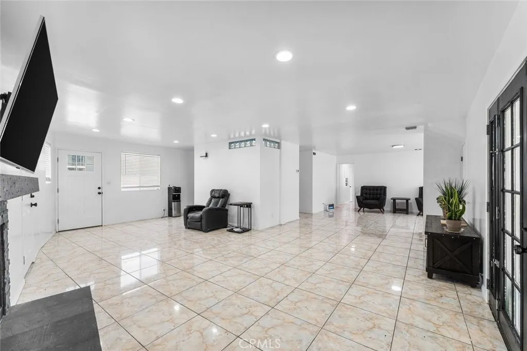 Additional image 50 of 7431 Vanalden Ave, Reseda, CA 91335
