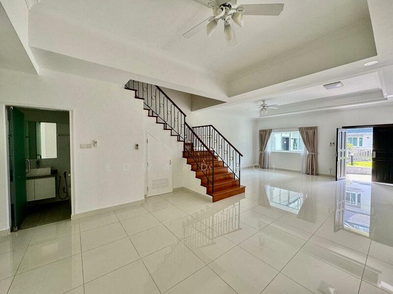 6U Chancery Hill Road photo 2