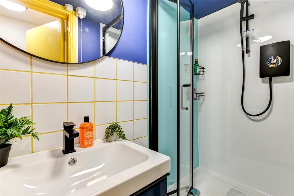Additional image 13 of 6 bed semi-detached house for saleQueens Road, Beeston, Nottingham NG9
