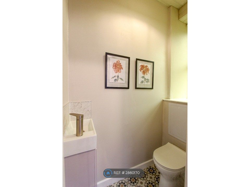 Additional image 5 of 1 bed flat to rentGreenbank Street, Galashiels TD1