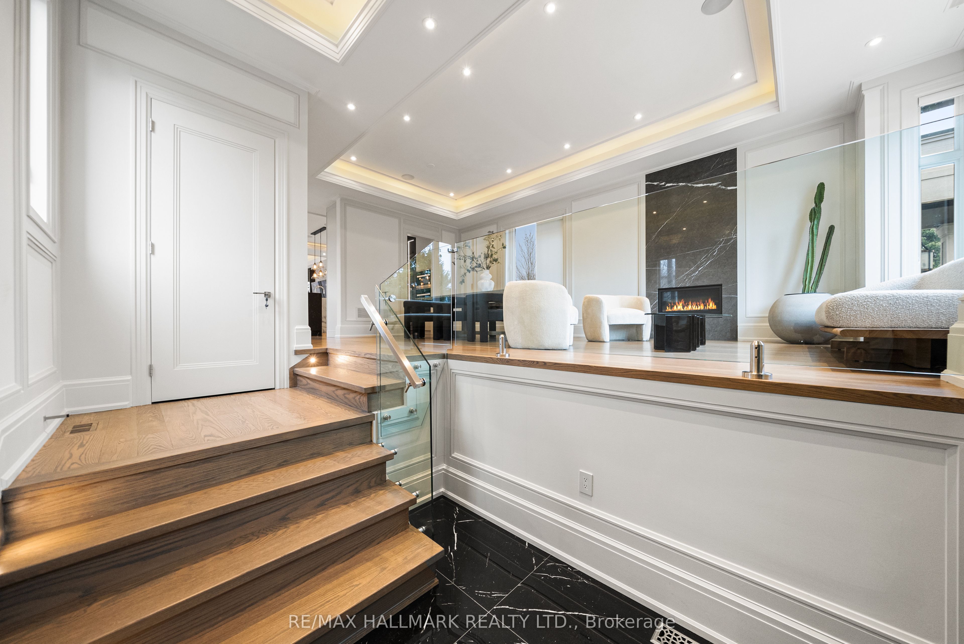Additional image 2 of 210 Horsham Avenue, Toronto, ON, M2N 2A5