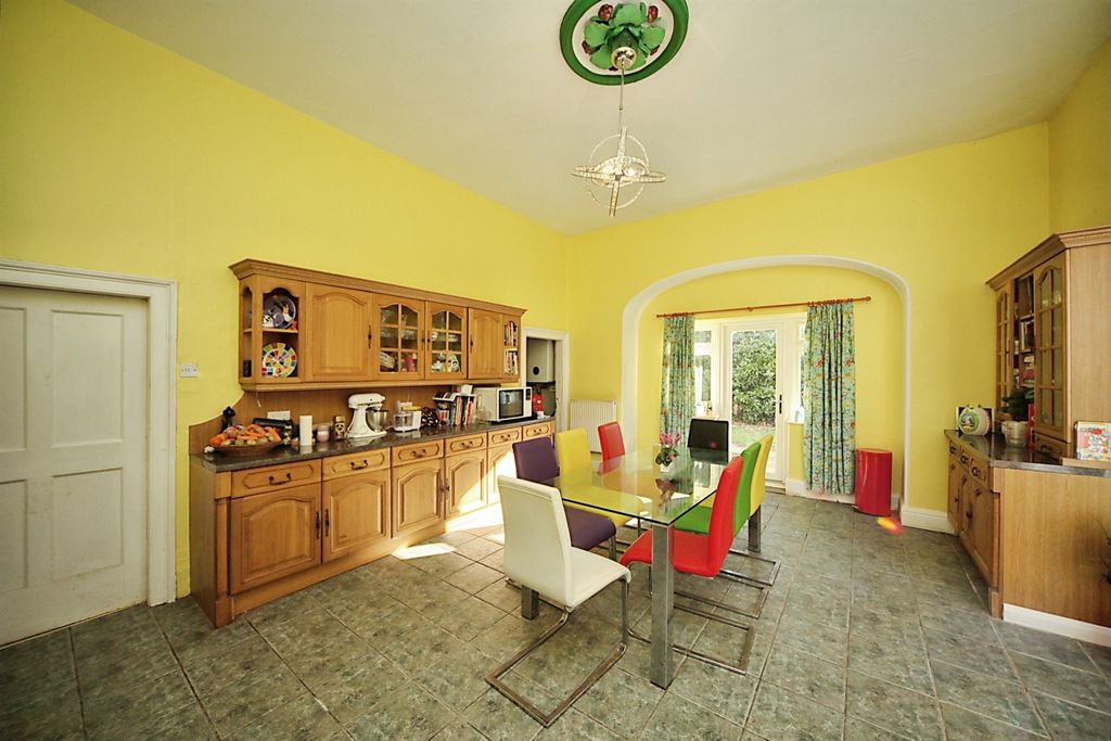 Additional image 6 of 7 bed property to rentStation Road, Ilminster TA19