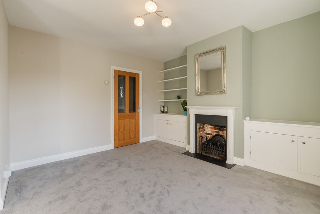Additional image 9 of 2 bed flat for saleLondon End, Beaconsfield, Buckinghamshire HP9