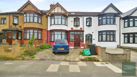 Wanstead Lane, Ilford IG1