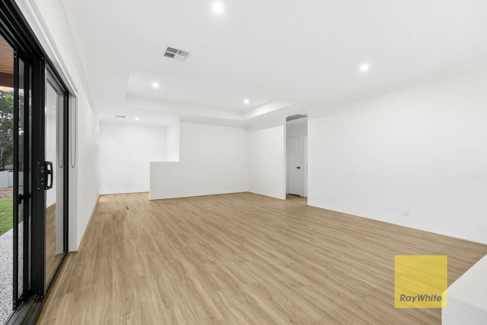 Additional image 14 of 5 - 5A Sampson Close, Kalamunda WA 6076