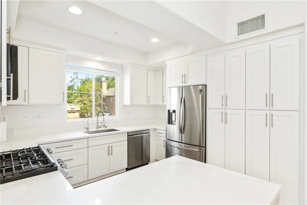 Additional image 67 of 26 Burlingame, Irvine, CA 92602
