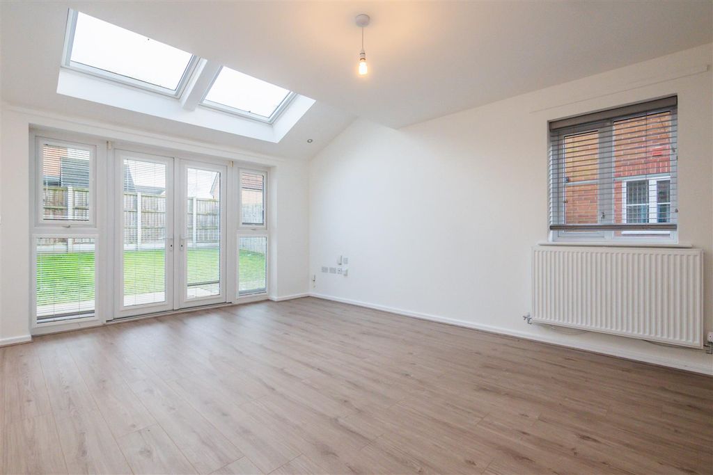 Additional image 17 of 3 bed semi-detached house to rentHerringbone Road, Worsley M28