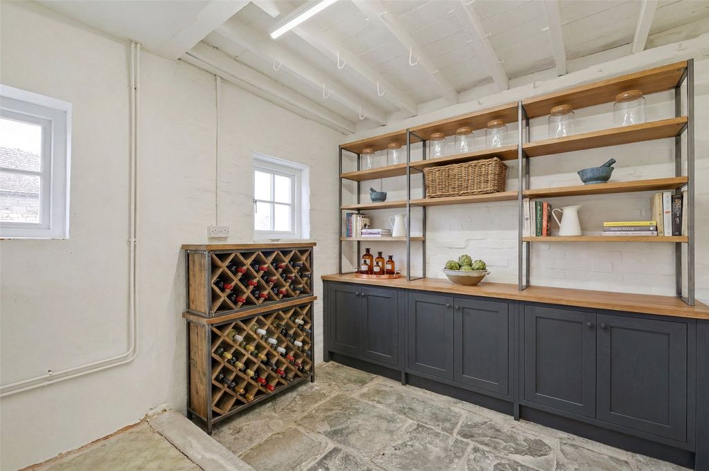 Additional image 5 of 4 bed detached house to rentMain Road, Oddington, Moreton-In-Marsh, Gloucestershire GL56