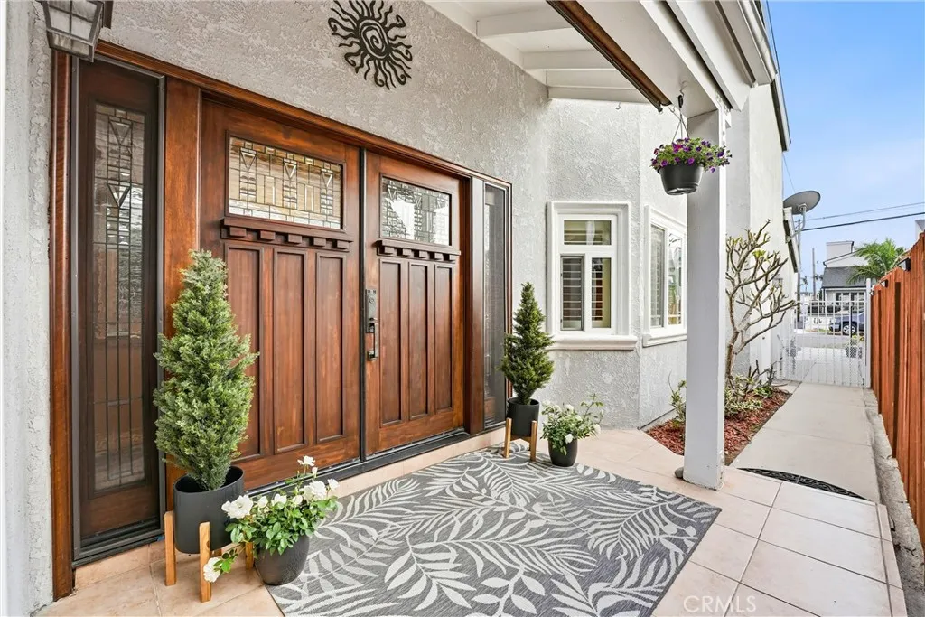 Additional image 3 of 219 Memphis Ave, Huntington Beach, CA 92648