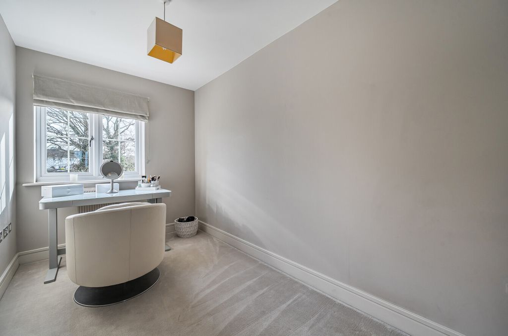 Additional image 32 of 4 bed detached house for saleElen Place, Bracknell, Berkshire RG42
