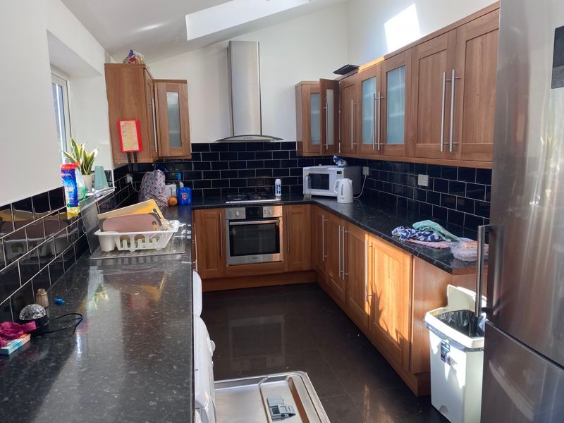 6 bed shared accommodation to rentBalfour Road, Nottingham NG7 photo 2
