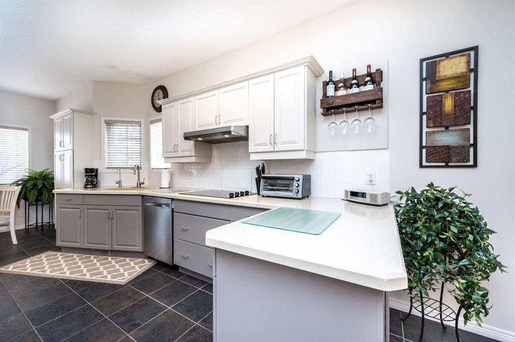 Additional image 5 of 7-6841 Coach Hill Road SW, Calgary, AB, T3H 3T9