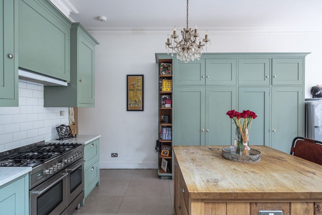 Additional image 7 of 3 bed terraced house for saleKings Road, Willesden, London NW10
