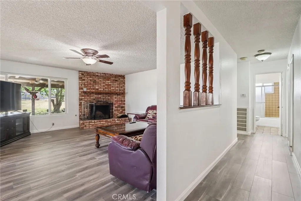 Additional image 3 of 5209 W Avenue M8, Lancaster, CA 93536