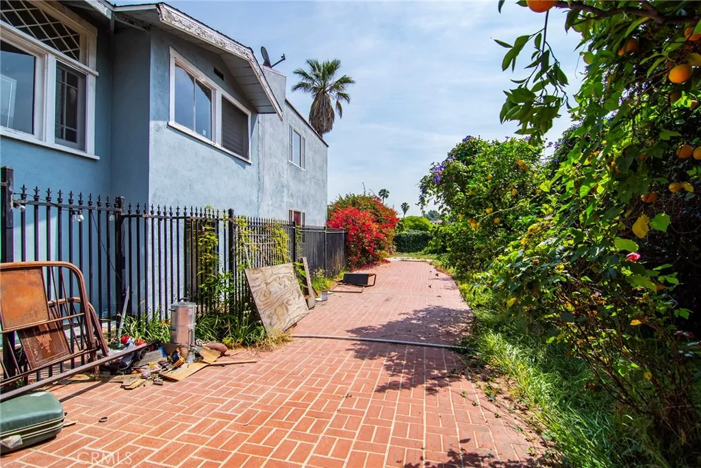 Additional image 77 of 3036 Surry Street, Los Angeles, CA 90027