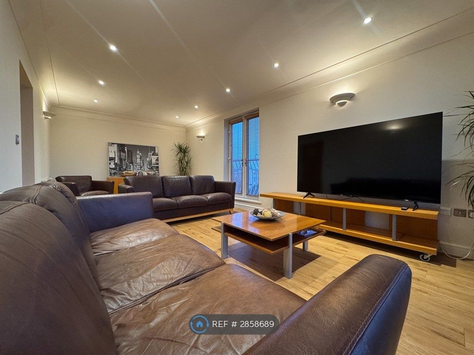 Additional image 3 of 2 bed flat to rentMossley Hill Drive, Liverpool L17