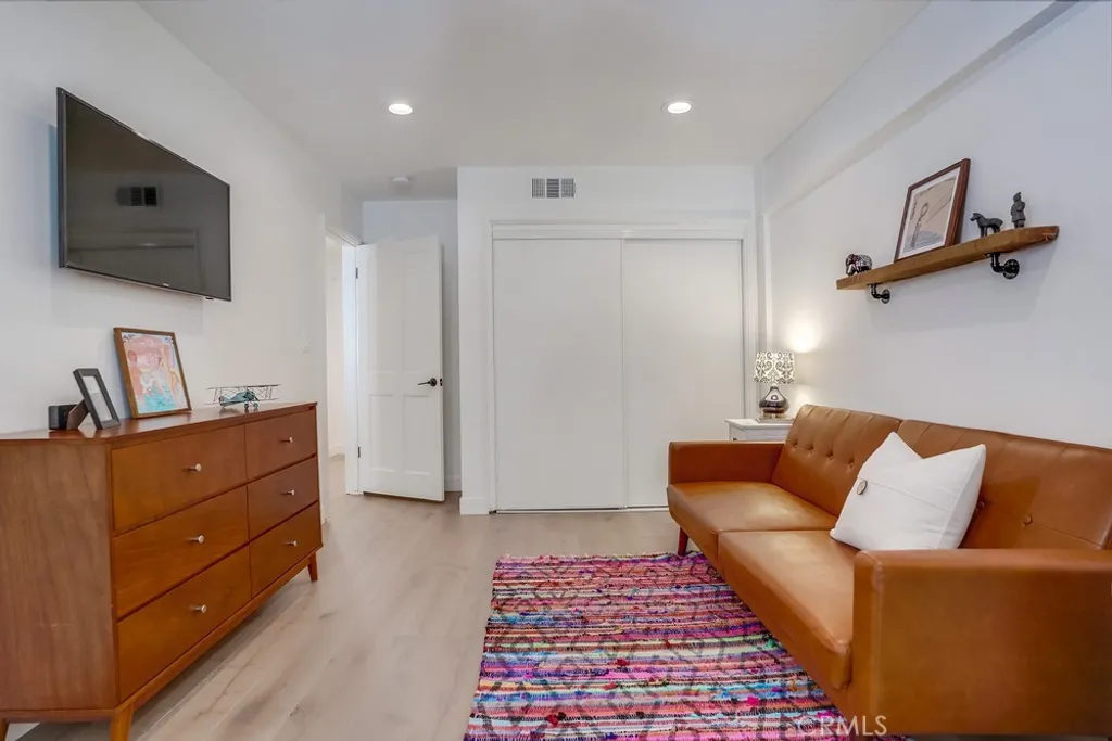 Additional image 43 of 20619 Martha St, Woodland Hills, CA 91367