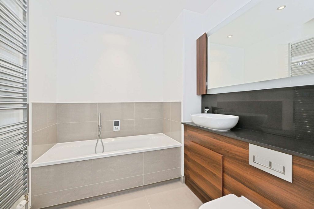 Additional image 7 of 2 bed flat to rentEast Station Road, Peterborough, Peterborough PE2