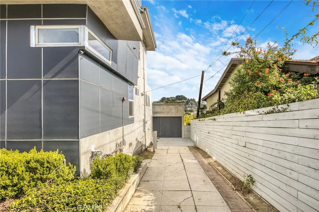 Additional image 64 of 3439 Winslow Dr, Los Angeles, CA 90026