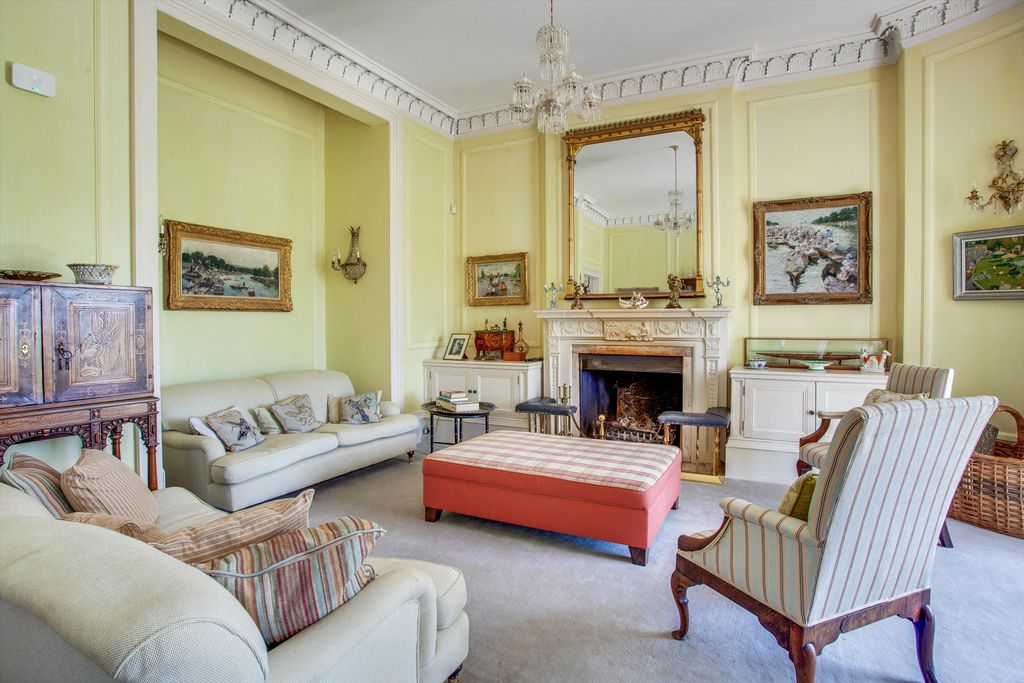 Additional image 2 of 6 bed detached house for saleRemenham Lane, Remenham, Henley-On-Thames, Berkshire RG9
