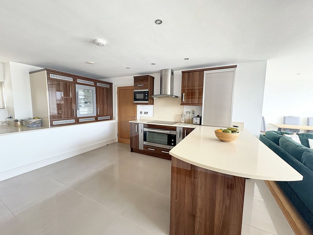Additional image 5 of 2 bed flat for saleRichmond Walk, Plymouth PL1