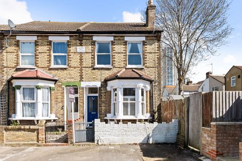 Ainsworth Road CR0