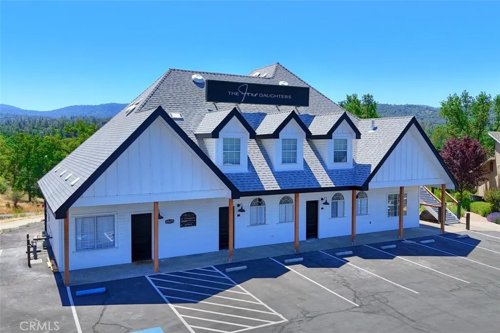 49271 Golden Oak Loop, Oakhurst, CA 93644 photo 3