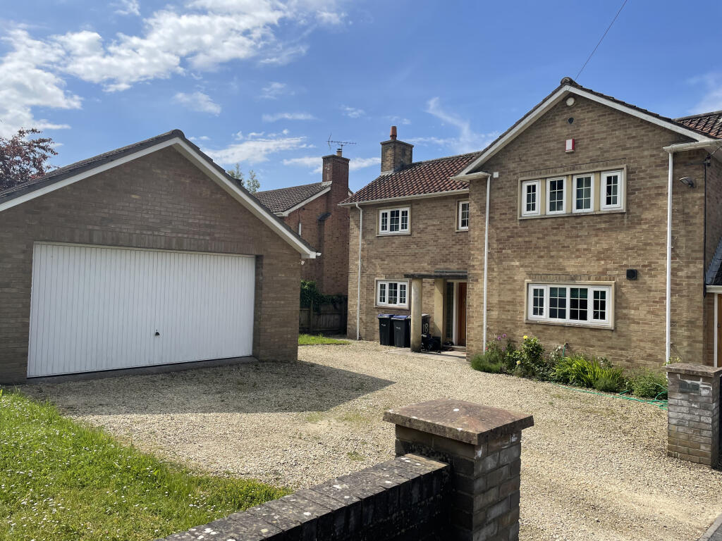 Westbury Road, WARMINSTER BA12