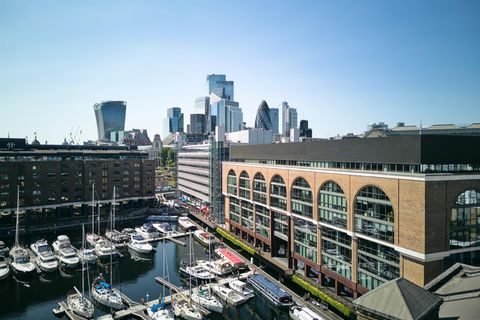 St Katharine Docks, Wapping E1W