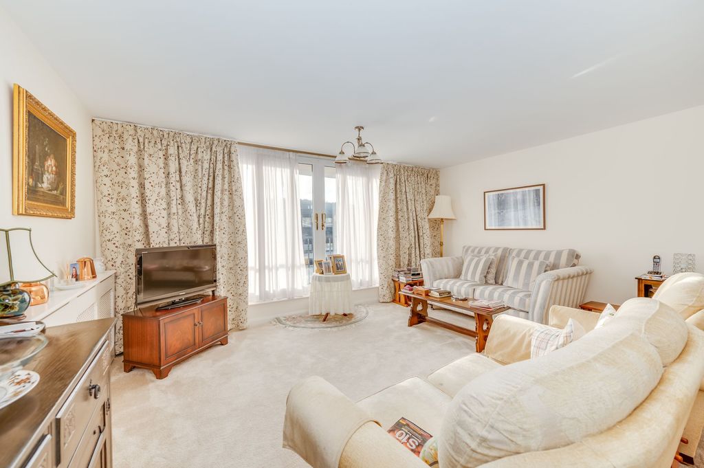 Additional image 4 of 3 bed flat for saleGraham Road, Sheffield S10