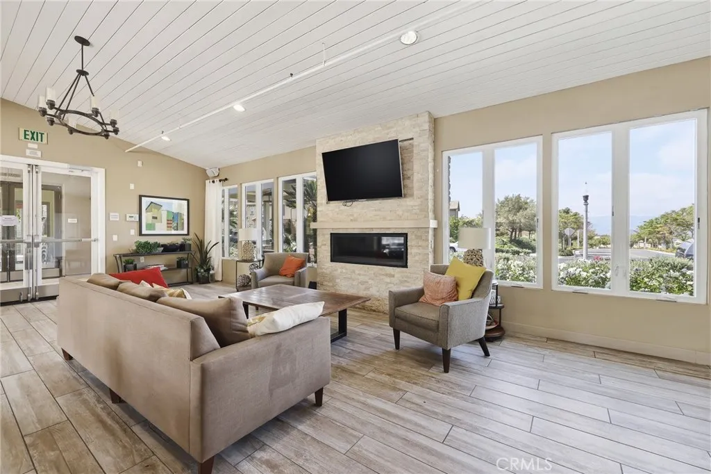 Additional image 101 of 27471 Poppy Court, Saugus, CA 91350