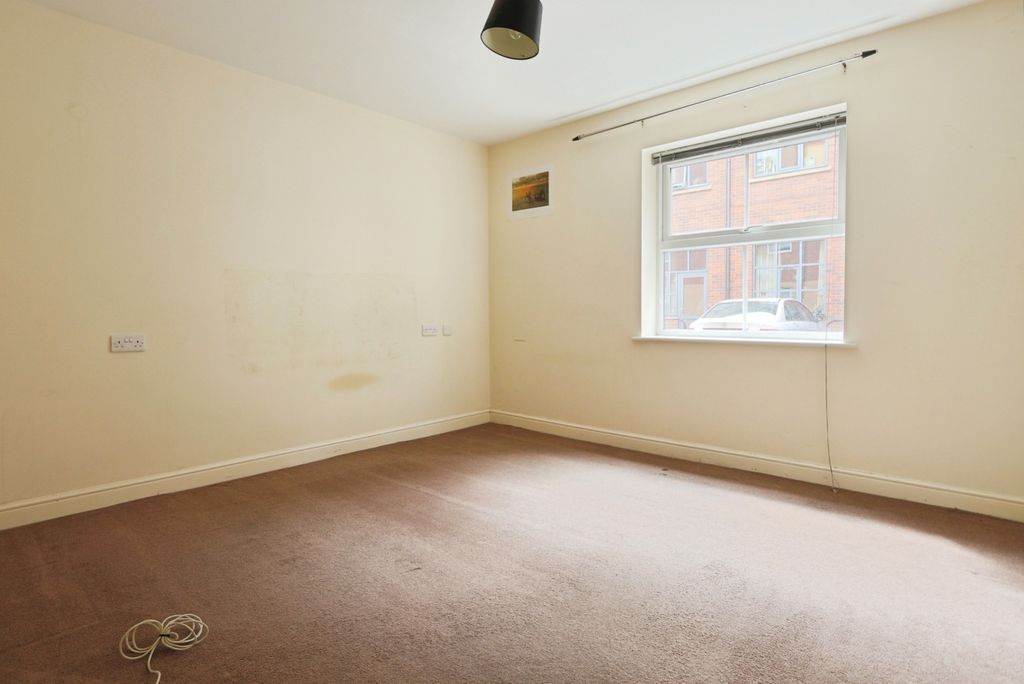 Additional image 5 of 2 bed flat for saleKings Court, 71-76 Wright Street, Hull HU2