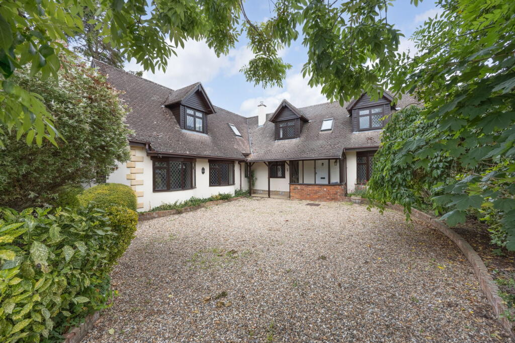 Fulney Close, Trowbridge, Wiltshire, BA14 7LF