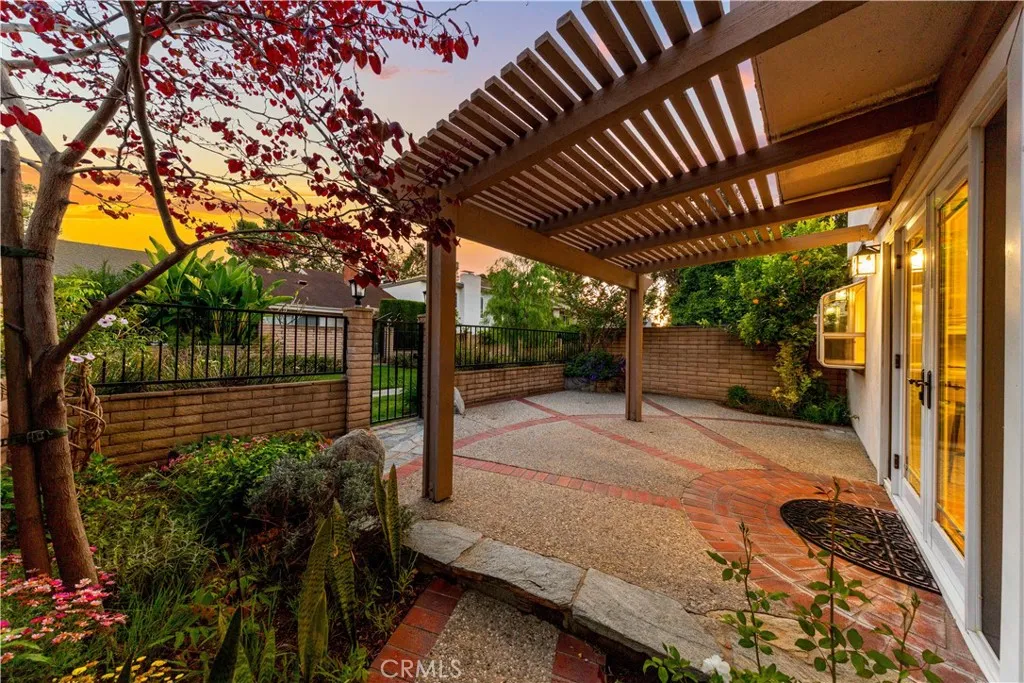 Additional image 44 of 54 Willow Tree Ln, Irvine, CA 92612