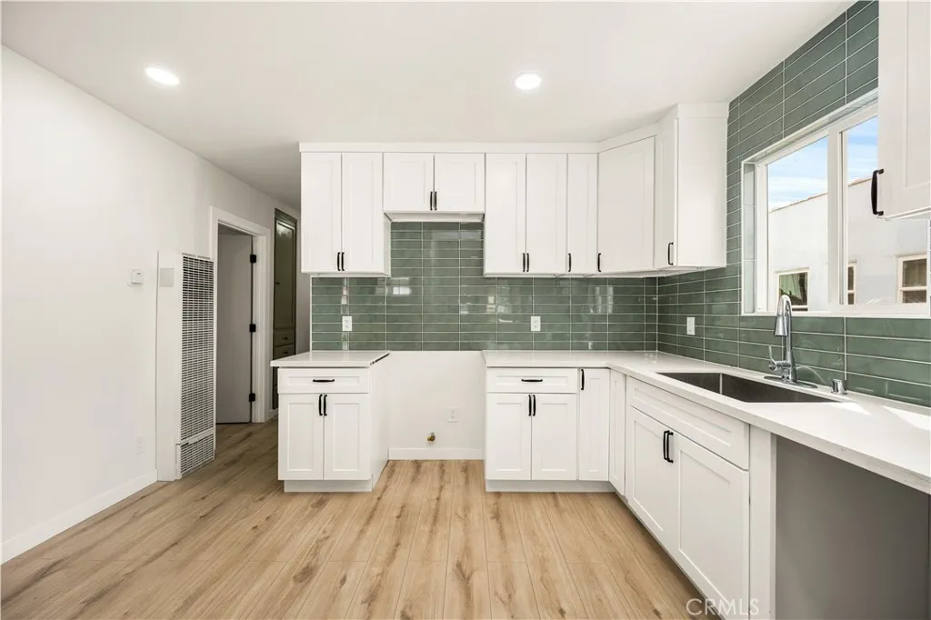 Additional image 45 of 1428 W 89th St, Los Angeles, CA 90047