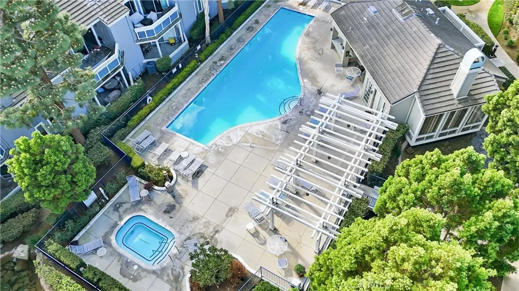Additional image 91 of 19401 Sunray Lane Unit 204, Huntington Beach, CA 92648