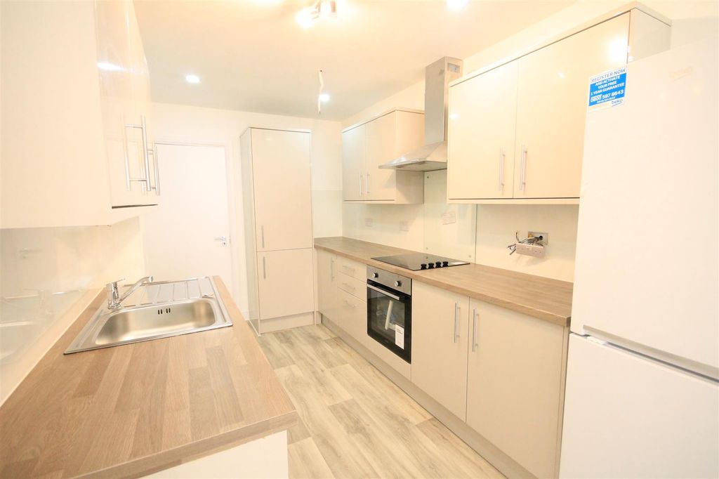 2 bed town house to rentGreat Gates, Bishop Auckland DL14