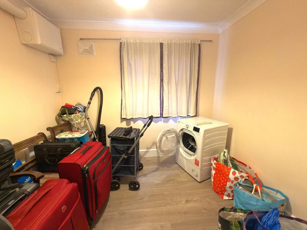 Additional image 6 of 2 bed flat for saleMarquis Court, Earls Meade, Old Bedford Road Area, Luton, Bedfordshire LU2