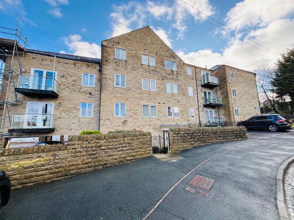 2 bed flat for saleSandmoor Garth, Bradford BD10