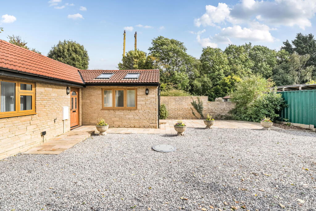 Brickhill Cottage, Bath Road, Warminster, BA12 8PF photo 3