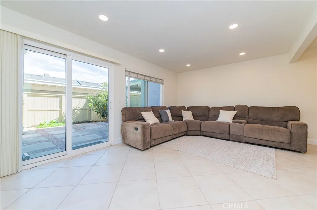 Additional image 10 of 47 Fox Holw, Irvine, CA 92614