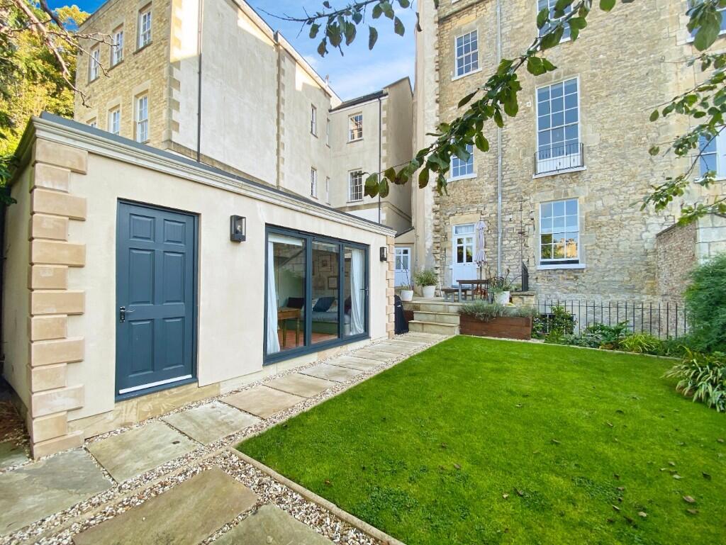 LOWER LANSDOWN - Park Street