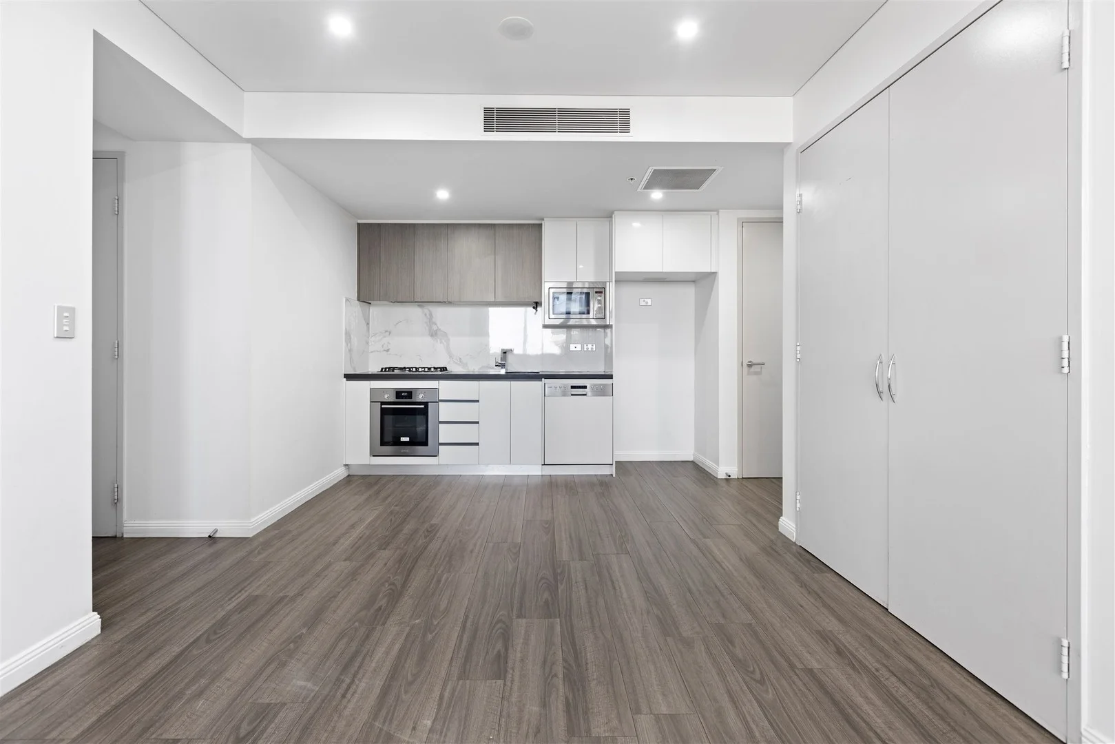 Additional image 2 of 2008/330 Church Street, Parramatta NSW 2150