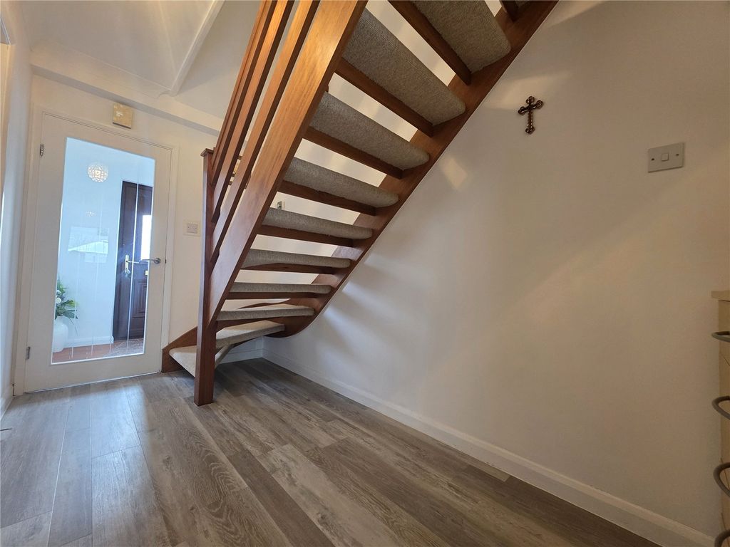 Additional image 18 of 4 bed detached house for saleGlenview Avenue, Pembroke Dock, Pembrokeshire SA72